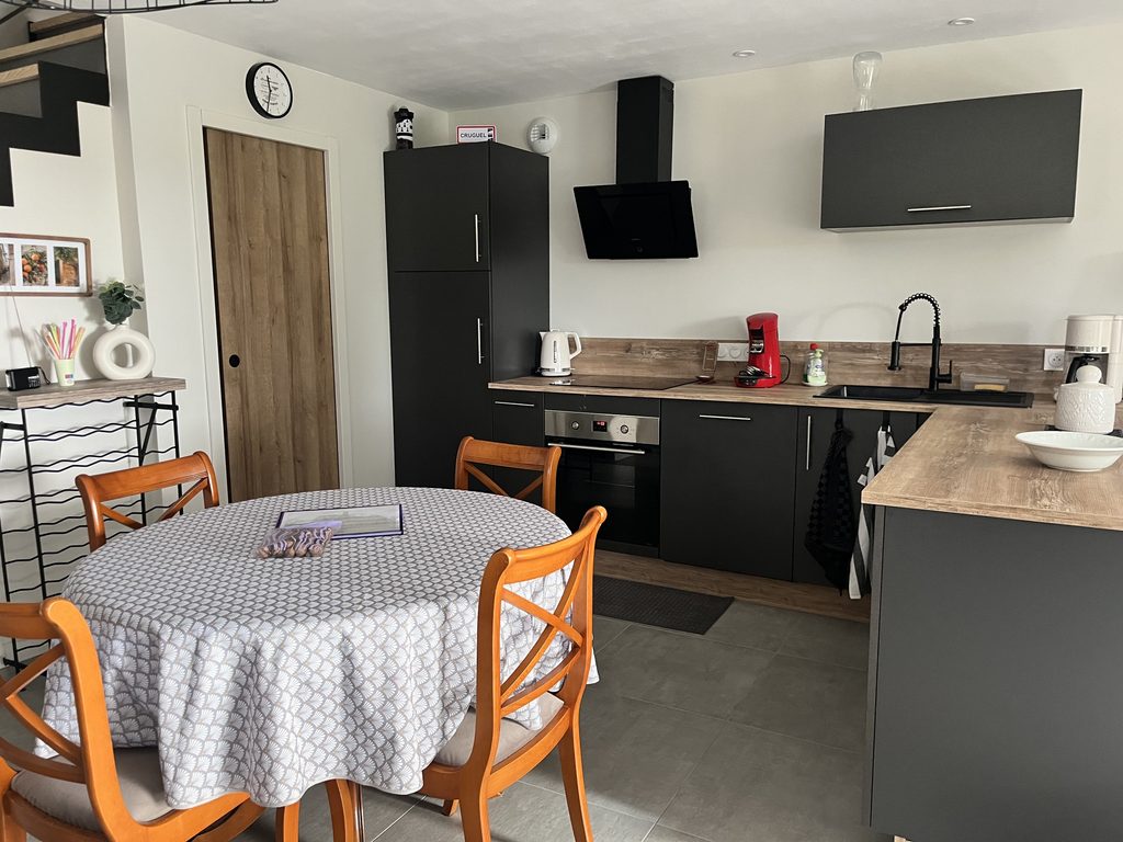 Cuisine équipée du gîte Ker Zélia dans le Morbihan
